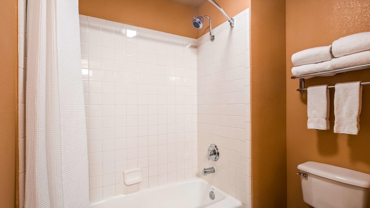 Best Western Orchard Inn Ukiah Zewnętrze zdjęcie